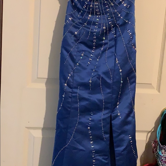 Prom dress - Picture 3 of 3